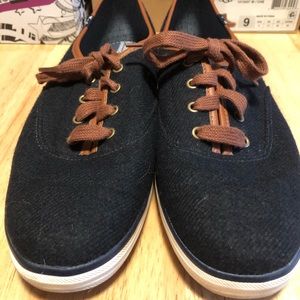 Navy blue wool Keds